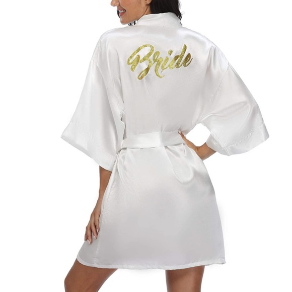 Other - White Satin Bride Hold Glitter Robe